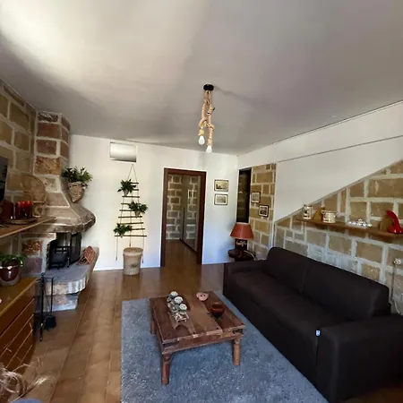 Oda ve Kahvaltı Ninni Taranto